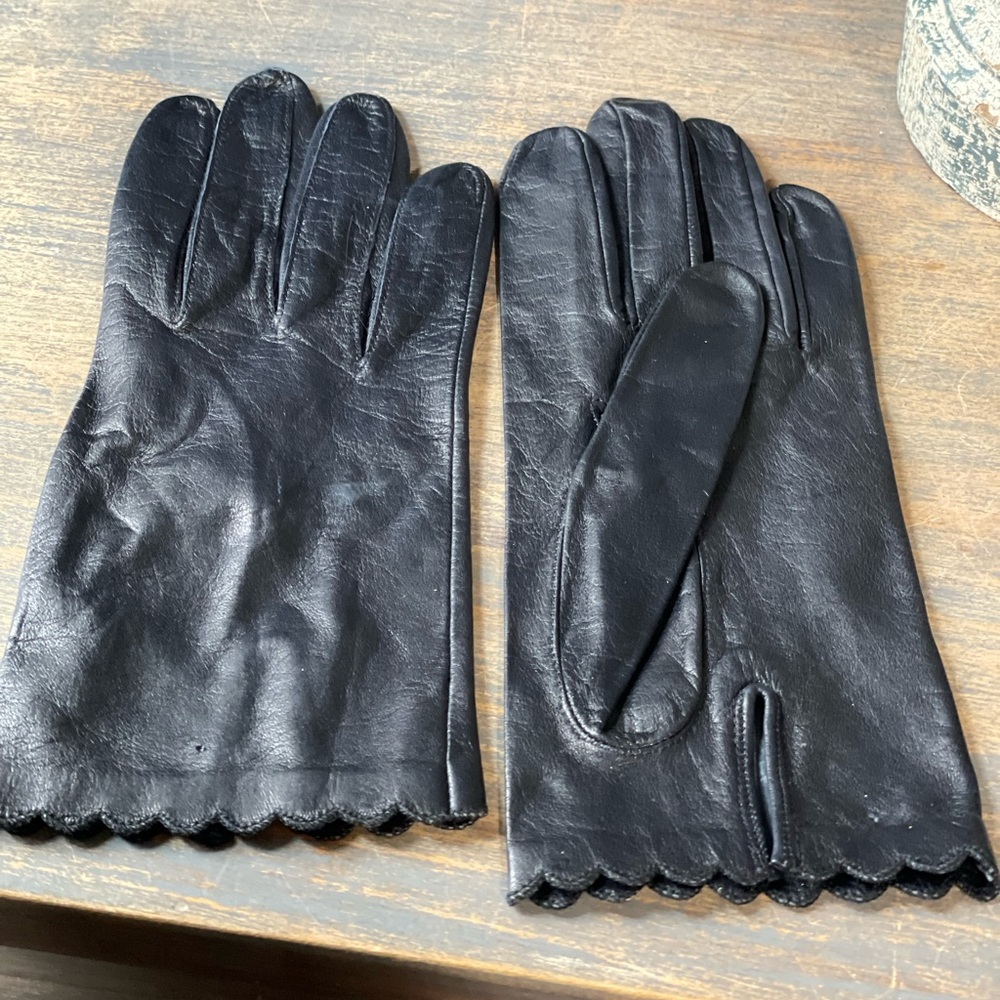 Miss Aris Vintage black Leather Gloves 7 Womens small